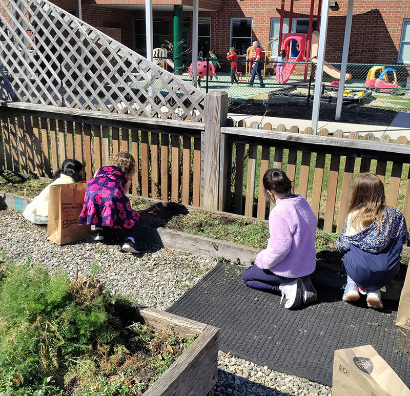 Spring 2022 Recess in the Garden Volunteers Wanted! Northwoods